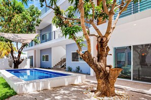 A heated pool - Beautiful condo with shared pool, full kitchen, & private W/D (Nuevo Vallarta)