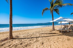 Beach - Ocean-view condo with balcony, central AC, pool, gym, cinema, & bar (Nuevo Vallarta)