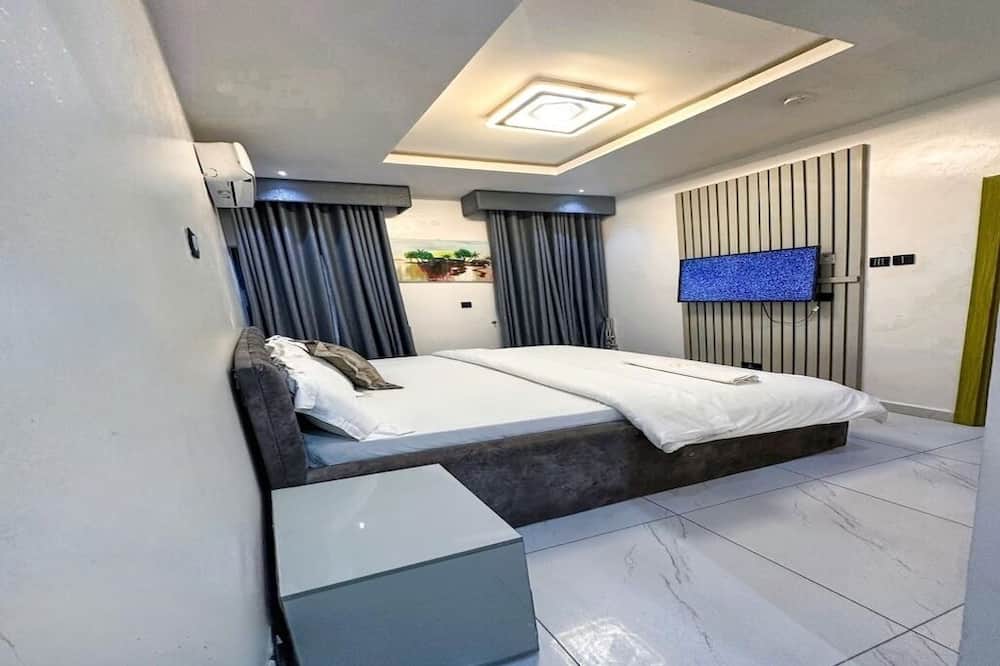Supreme Apartments