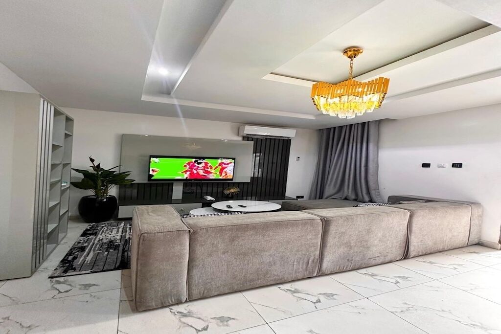 Apartamento Confort, vistas al patio | Zona de estar