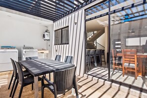 Outdoor dining - 2-story home near the beach with outdoor pool, patio, washer/dryer, streaming (Nuevo Vallarta)