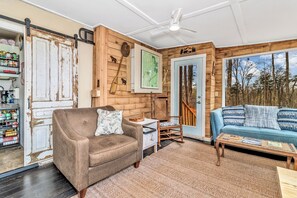 Living area - Cliff's Place - Camper w Deck, Mtn Views, Fire Pit (Old Fort)