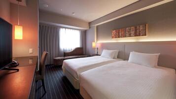 Standard Twin Room, City View | Desk, blackout drapes, soundproofing, free WiFi