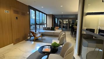 Estudio básico | Lobby