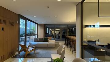 Basic Studio | Lobby