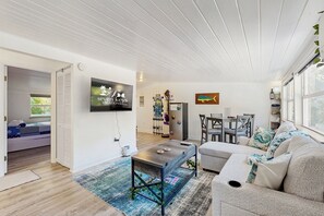 Interior - The Tree Lane Fish Camp: Updated, Cozy home in Tavernier (Tavernier)