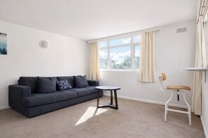 Living area - Wonderful 1-bedroom condo in Kurraba Point for a relaxing stay (Kurraba Point)