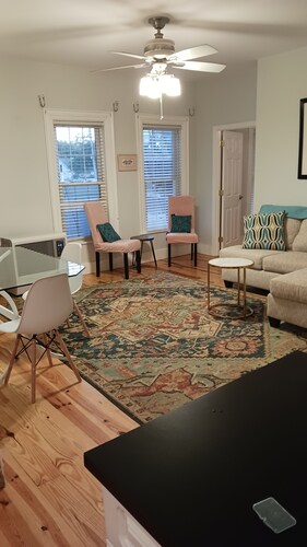  Beautifully remodeled first floor of a duplex home, surrounded by privacy fence