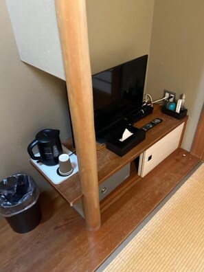 Quadruple Room, Garden View | Interior - Kozuka Hisanoha (Ashigarashimo)