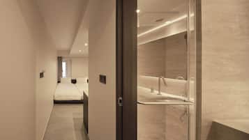 Classic Twin Room | Bathroom