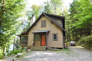 Exterior - Cozy Lakeside Resort Cabin on Minerva Lake-Camp 17 (Olmstedville)