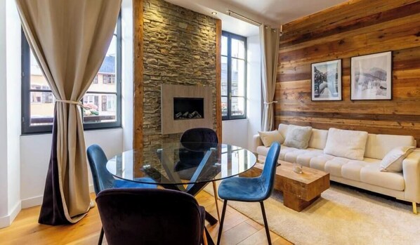 Living area - Le Chalet De L'horloge (CHAMBERY)