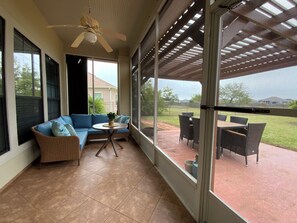 Interior - R Three by the Sea/Coastal Retreat in Laguna Vista (Laguna Vista)