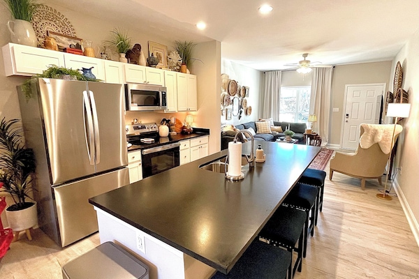 Fully furnished kitchen