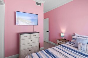 3 habitaciones, tabla de planchar con plancha y wifi gratis 
