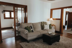 Living area - Charming Home Near Downtown Wichita! W&D + Patio (Wichita)