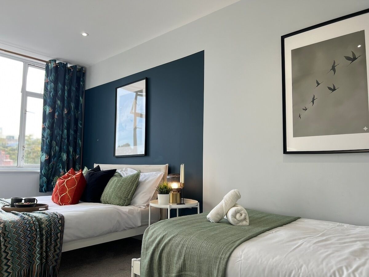 3 habitaciones, tabla de planchar con plancha y wifi gratis 