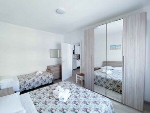 1 bedroom - Holiday apartment with balcony (Jesolo)