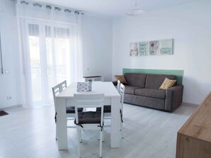 Dining - Holiday flat with balcony (Cavallino-Treporti)
