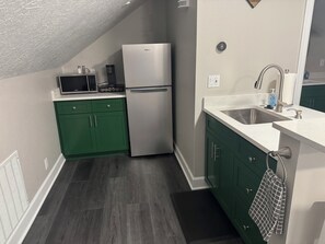 Private kitchen - Charming studio with AC in lovely Newberg (Newberg)