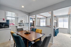 Dining - Alpenhof 07 | 2BR | Park Ave Location | Walk to PCMR | Full Kitchen | Parking (Park City)