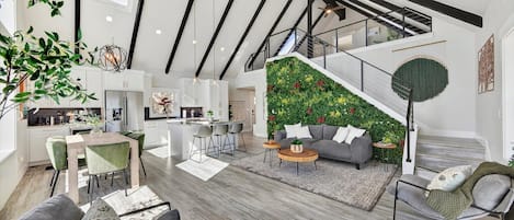 Smart TV, fireplace, table tennis
