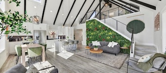 #Habitue - Casa Vida Sol â Foothills Retreat | Pool, Spa & Views