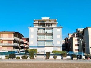 Exterior - Holiday apartment with air conditioning (Lido di Jesolo)