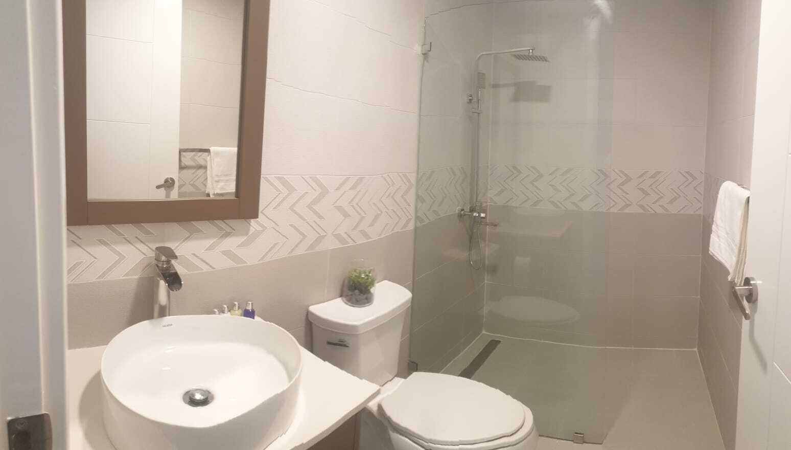 อพาร์ทเมนท์, วิวภูเขา | ห้องน้ำ