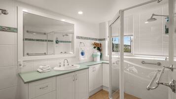 Leilighet, balkong, havutsikt | Bad