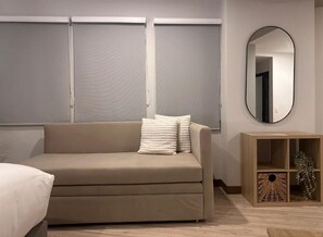 Superior Double Room | Down comforters, in-room safe, individually furnished, blackout drapes - CASA SUE LIVING & HOTEL  (Bogotá)