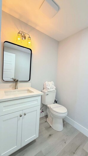 Shower, hair dryer - Sun-Joy Coastal Retreat #8 | Walk to Beach (Myrtle Beach)