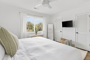 3 bedrooms, iron/ironing board, free WiFi, bed sheets - 2-story Condo with Private Balcony, Ocean Views and Community Pool (Isle Of Palms)