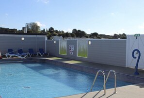 Pool - Delightful 2 bedroom caravan Manor Park Hunstanton (Hunstanton , Near King's Lynn)