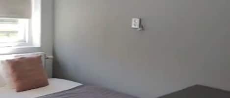 Wifi, ropa de cama y acceso para silla de ruedas