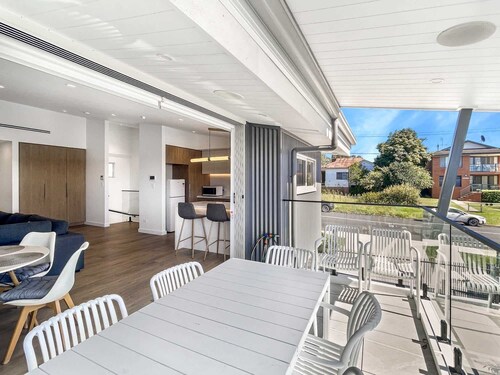 2 Bedroom Townhouse with water views