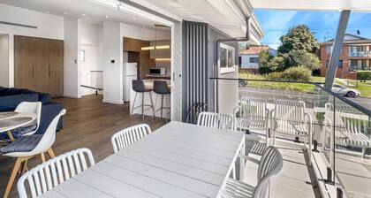 2 Bedroom Townhouse with water views