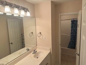Bathroom - Masters Rental, close to Augusta National (Evans)