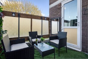 House - Tranquil 3-bed Home Zone 2 Near Central (London)