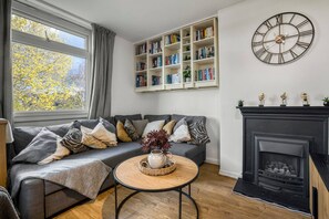 House - Tranquil 3-bed Home Zone 2 Near Central (London)