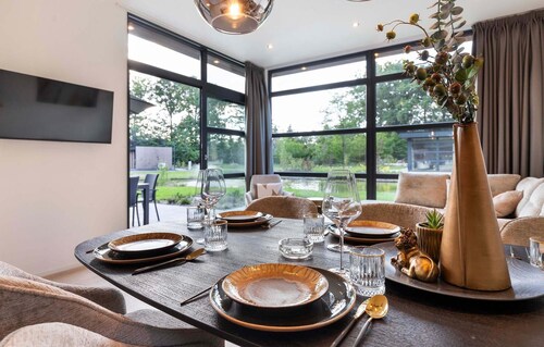 Awesome home in Wenum-Wiesel with WiFi