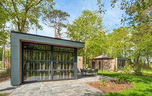 Outdoor dining - Awesome home in Wenum-Wiesel with WiFi (Wenum-Wiesel)
