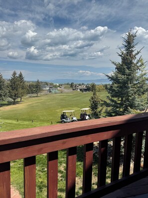 Property grounds - House Sleeps 30, Family Friendly, PRIVATE Ideal Beach Access, on Golf Course! (Garden City)