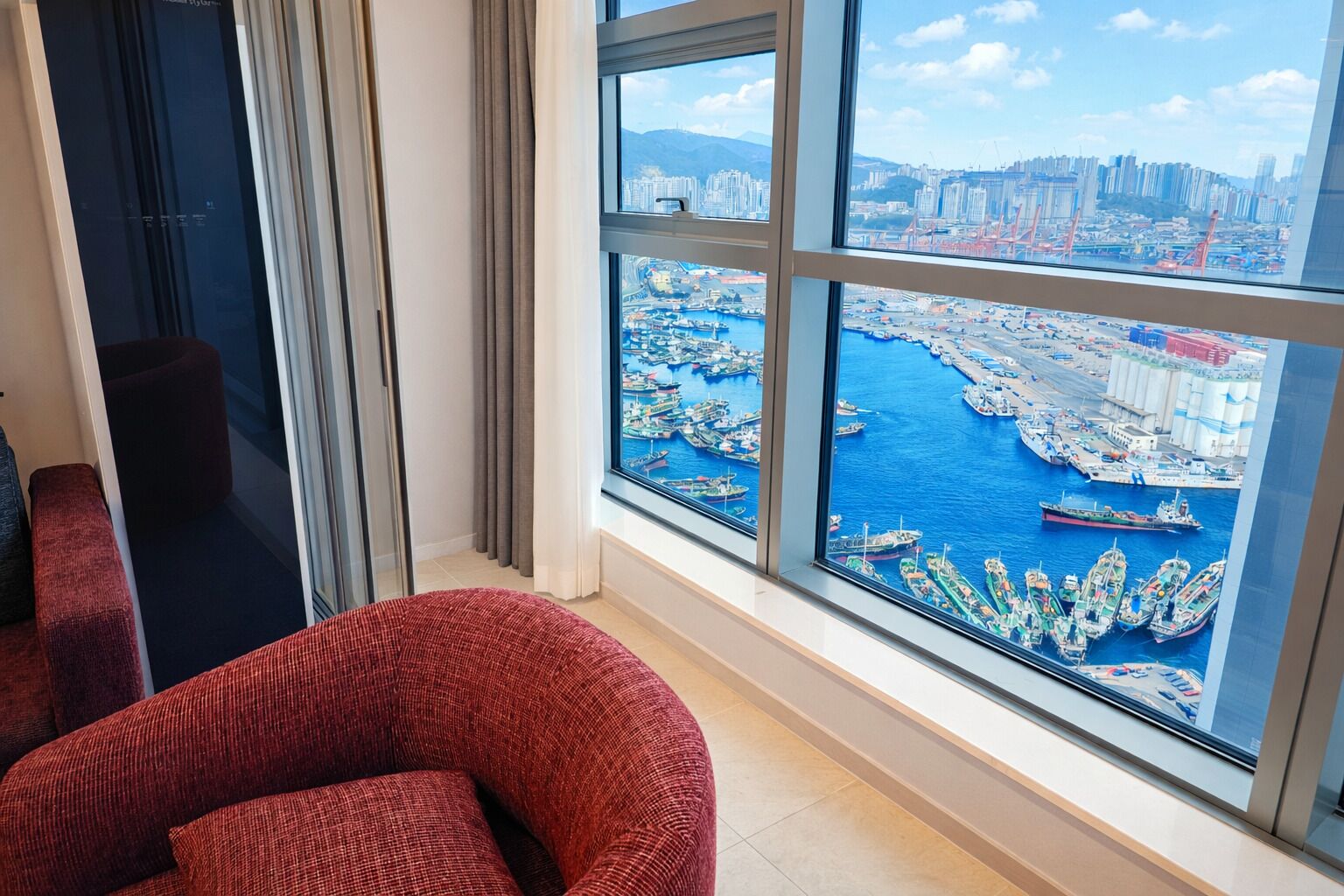 De Mer Signature Suite_Harbor view