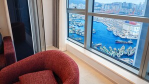 De Mer Signature Suite_Harbor view