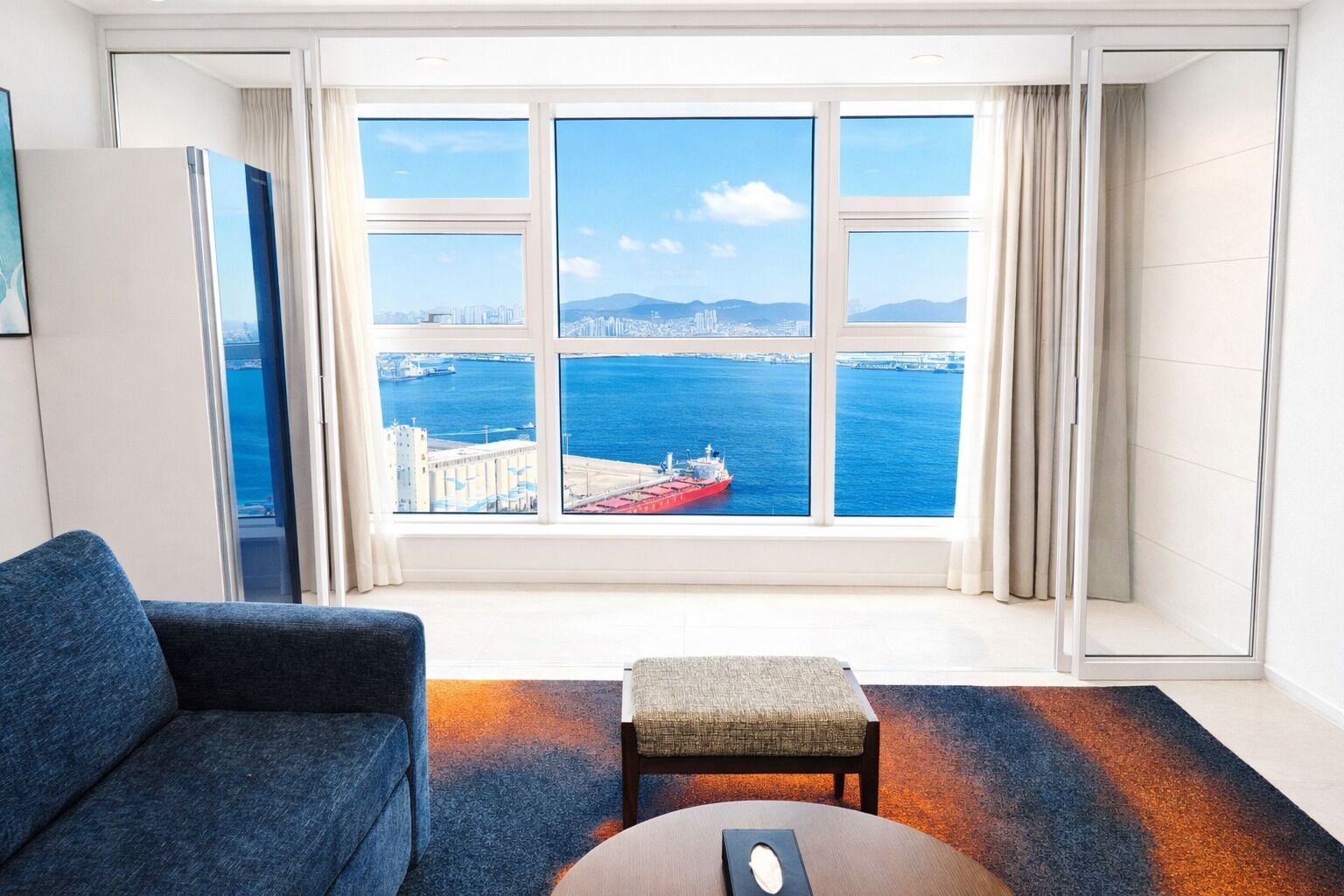 De Mer Prestige Suite_Harbor view