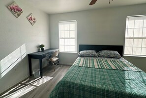 Room - Charming 4-bedroom house closes downtown Dallas (Dallas)