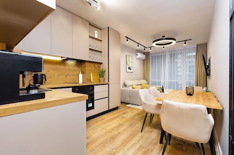Interior. A2 Modern 1-bed Apartment 1