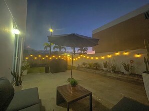 Terrace/patio - Summer House Retreat |8PPL| POOL|Patio|5 min Beach|Game Room (Luquillo)