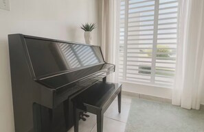 Interior - Summer House Retreat |8PPL| POOL|Patio|5 min Beach|Game Room (Luquillo)